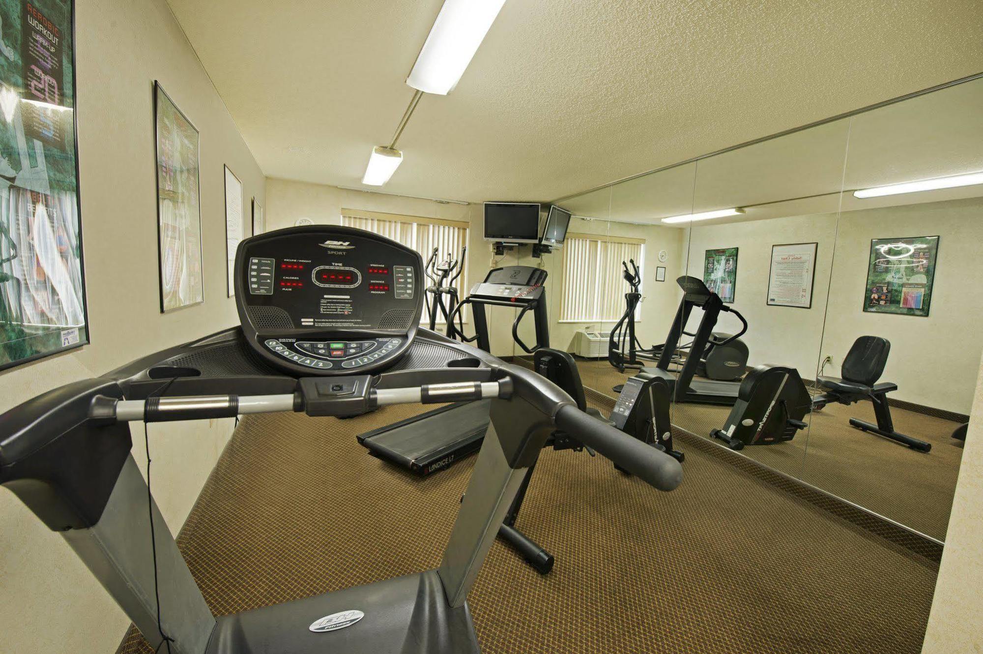 Rodeway Inn Barboursville Esterno foto