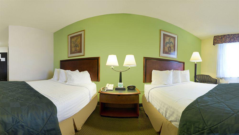 Rodeway Inn Barboursville Esterno foto